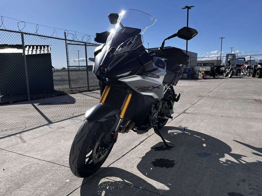 2024 Suzuki GSX-S1000GX Plus