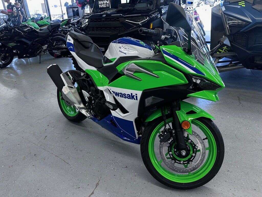 2024 Kawasaki Ninja® 500 SE 40th Anniversary Edition ABS
