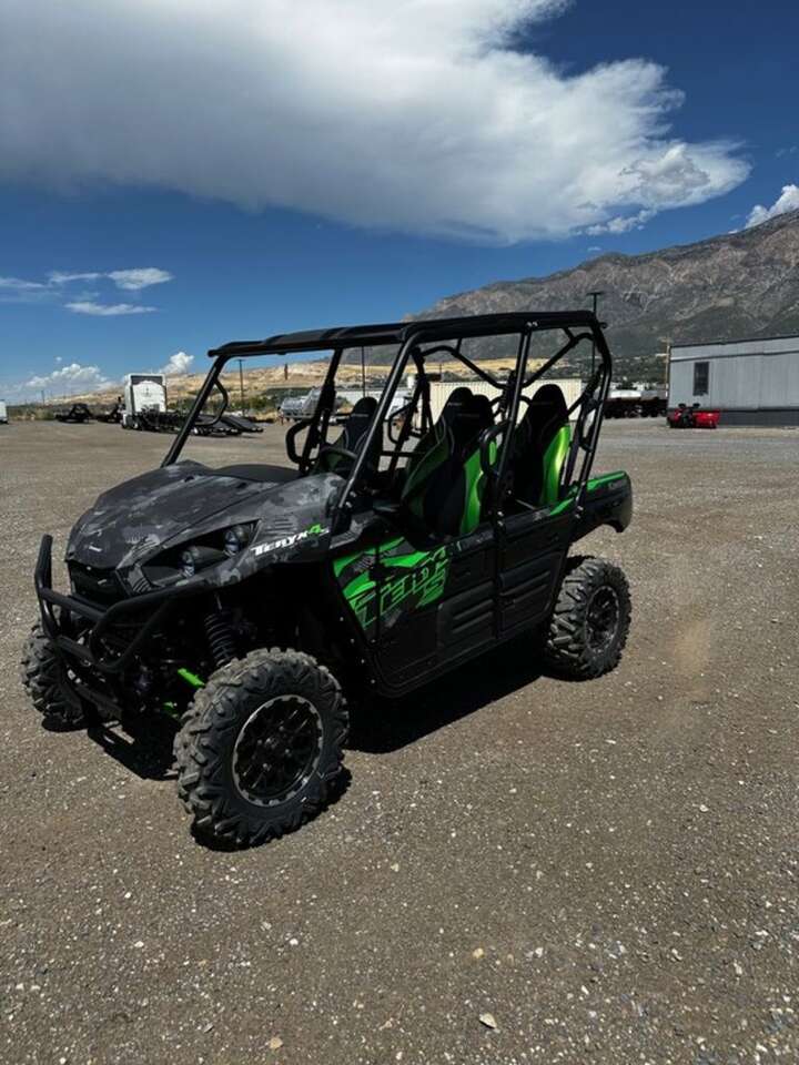 2025 Kawasaki Teryx4™ S LE Cypher Camo Gray