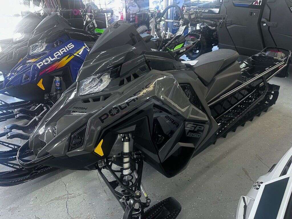 2025 Polaris® 850 RMK SP 155 Shadow Gray / Gloss Black