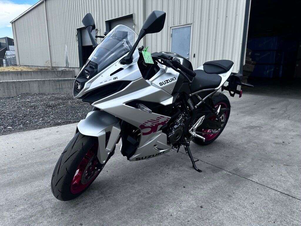 2024 Suzuki GSX-8R