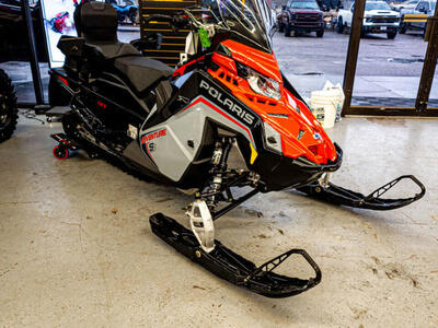 2025 Polaris® ProStar S4 INDY Adventure 137 Dark Teal / Radiant Green / Neon