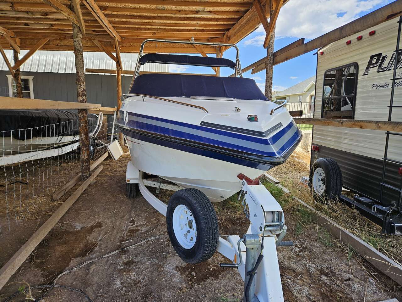 1994 MIRAGE boat