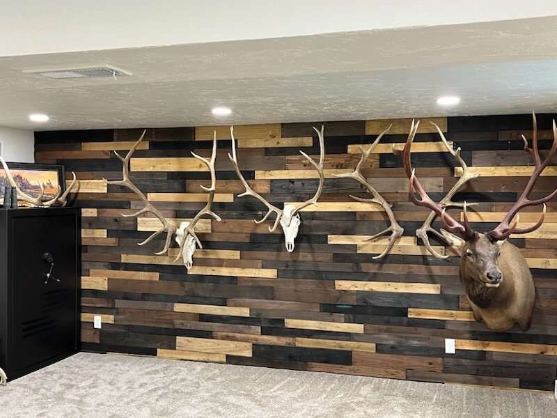 Reclaimed Pallet Walls for trophy mounts