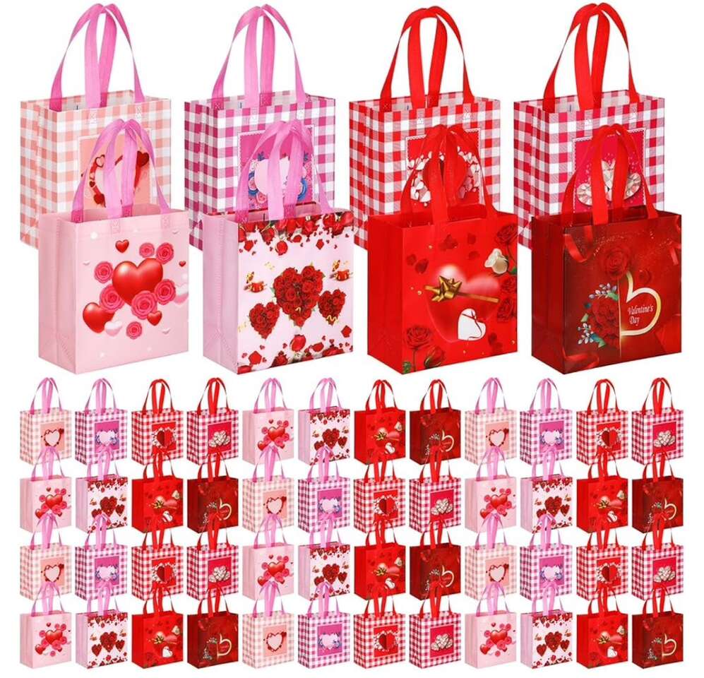 Valentine's Day Reusable Gift Bags, Brand New,
