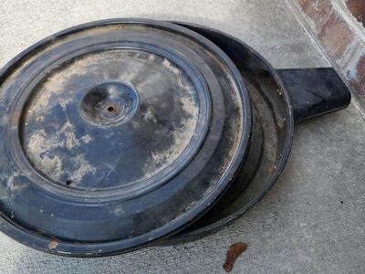 automotive air cleaner