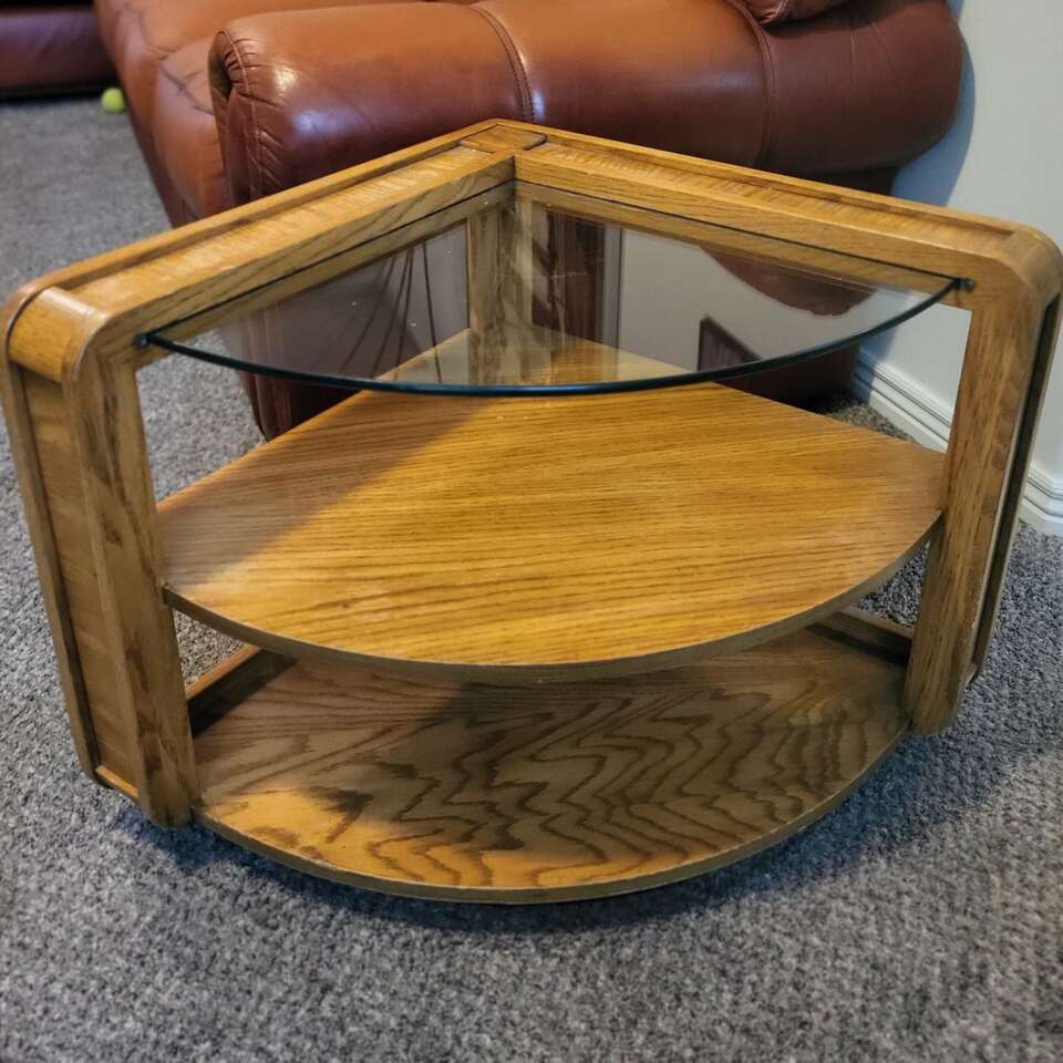 Cute corner side table! Furniture