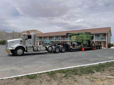 Equipment transport/ lowboy