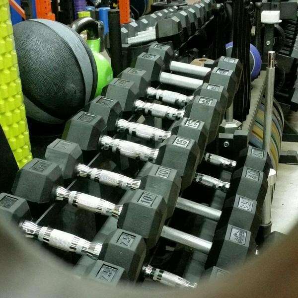 Muscle Builders Rubber Hex Set of Dumbbells *DBW*