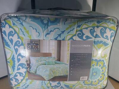 Madison Park Essentials 9 Piece Full Size Comforter & Sheet Set