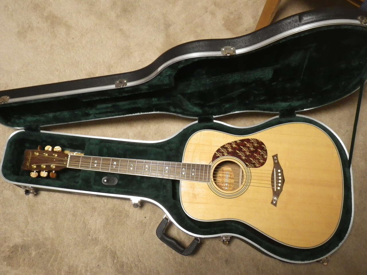 HOHNER HW 90 with SKB CASE