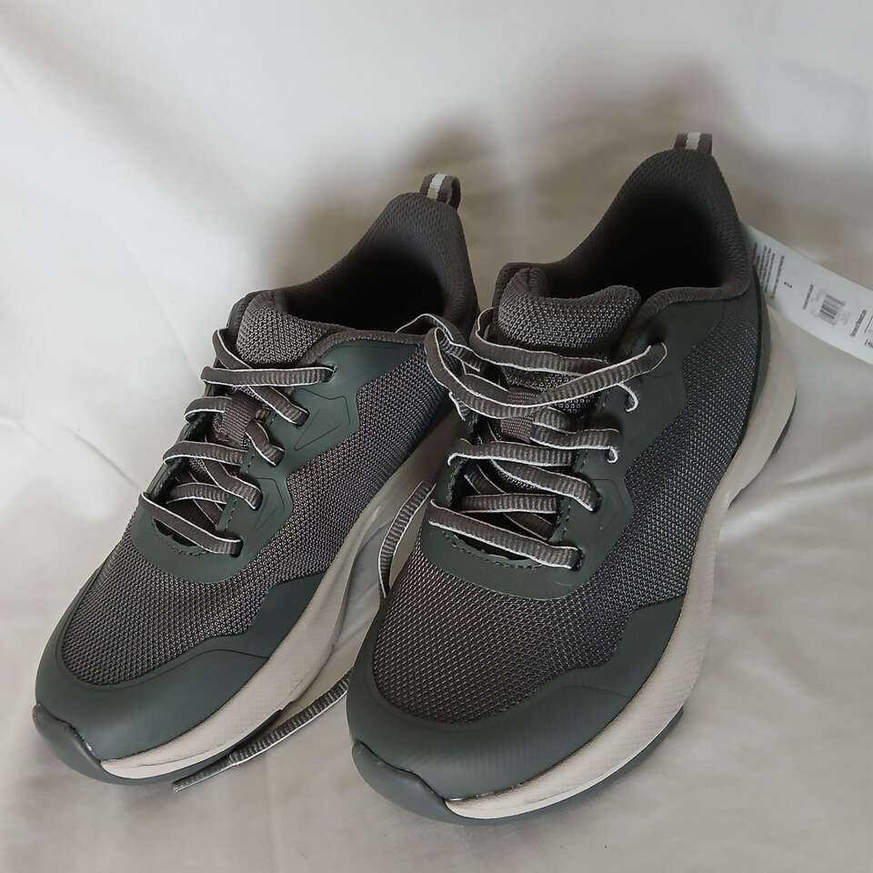 Youth Size 2 and 3 Sneakers Joggers