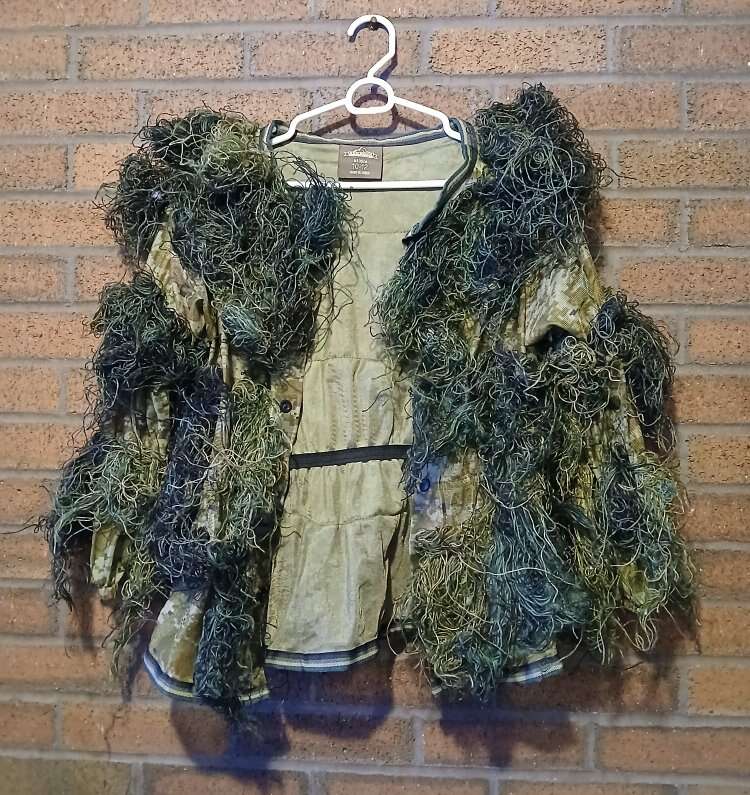 Ghillie Jacket Size 10-12, Good condition