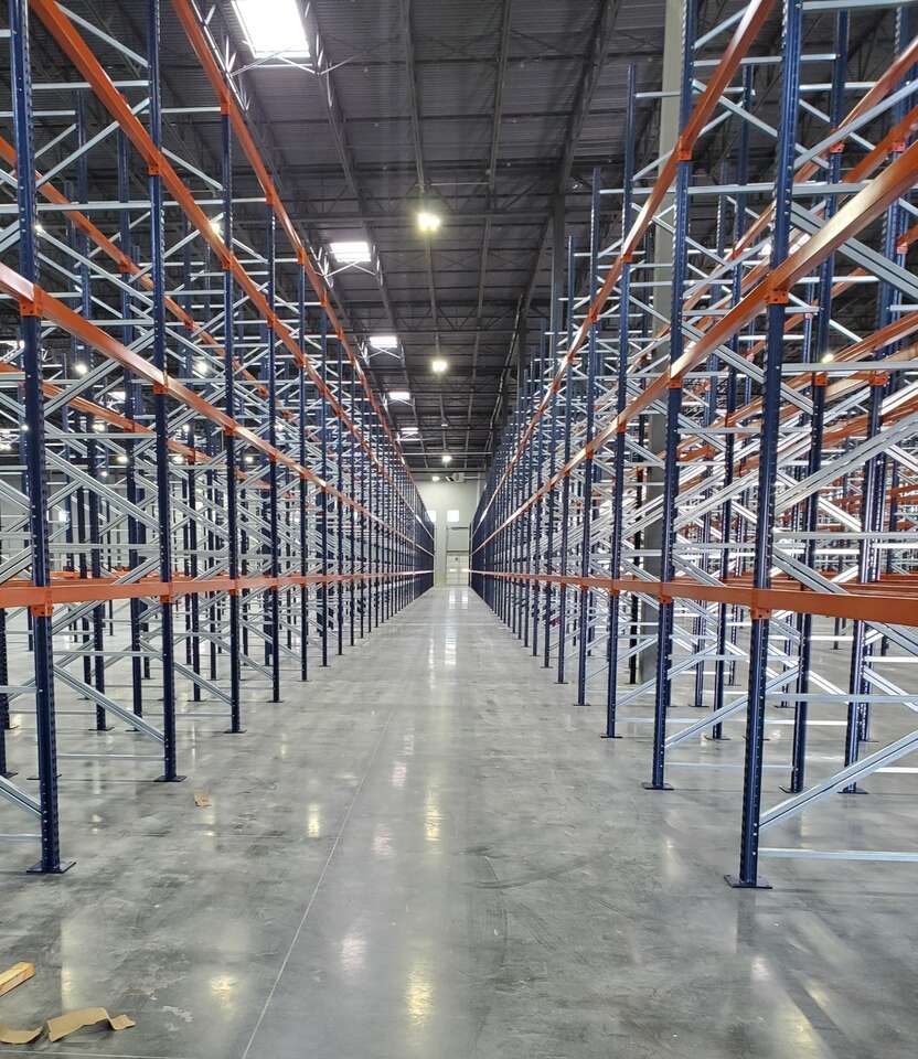 USED pallet racking beam and warehouse upright in stock - industrial strength, garage shelving