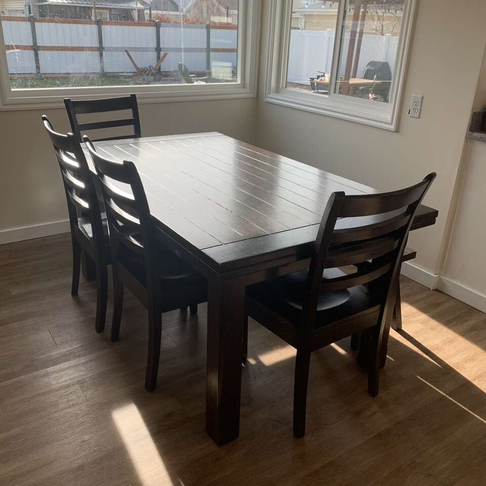 Extendable Dining Table, 6 Chairs & 2… Furniture