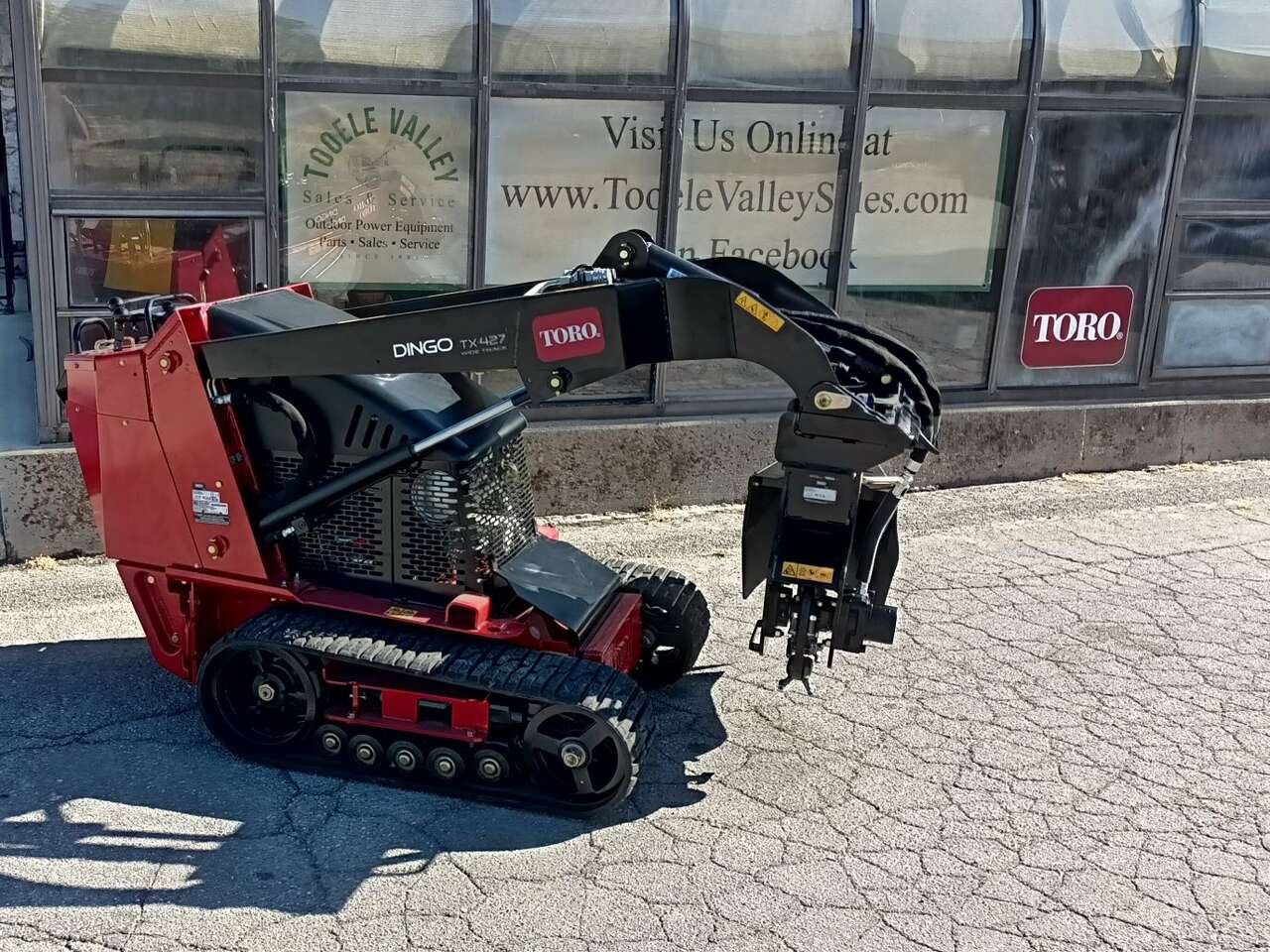 ATTACHMENTS TORO DINGO skid steer TX427 and TX1000