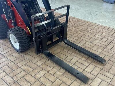 Toro Dingo 30 Inch Adjustable Forks Attachment