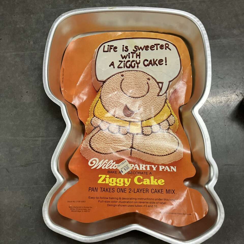 Vintage Wilton Ziggy Cake Pan 1978 New