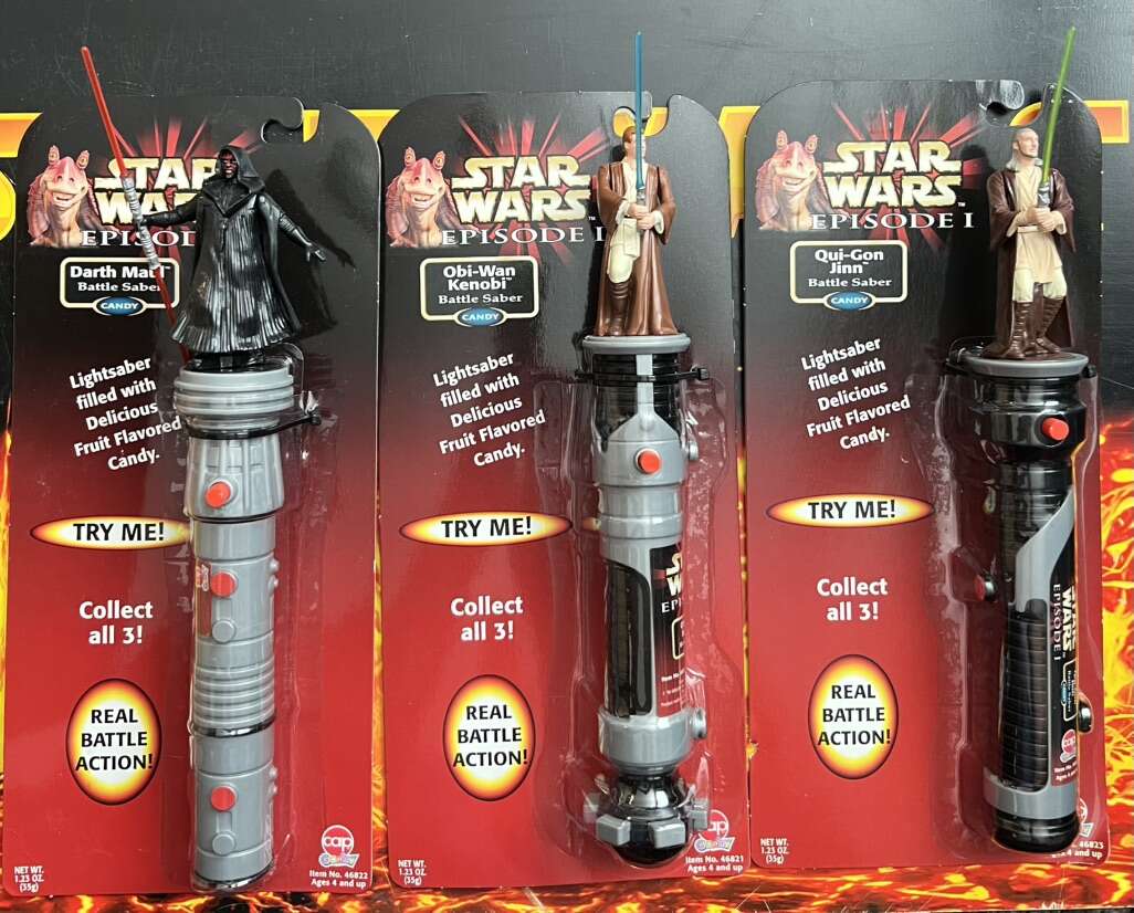 Star Wars Battle Saber Candy Filled Lightsaber