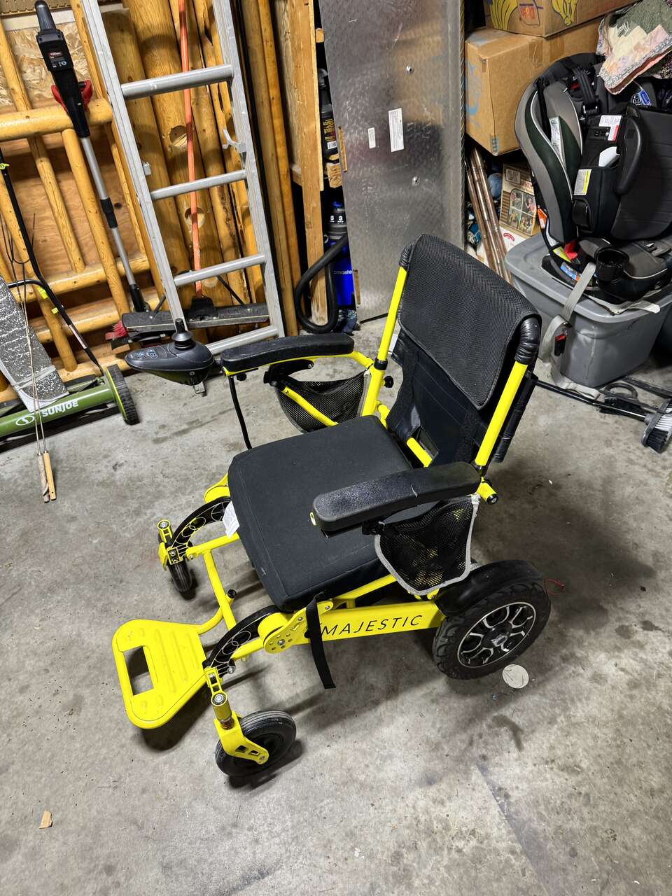 Electric wheel chair General