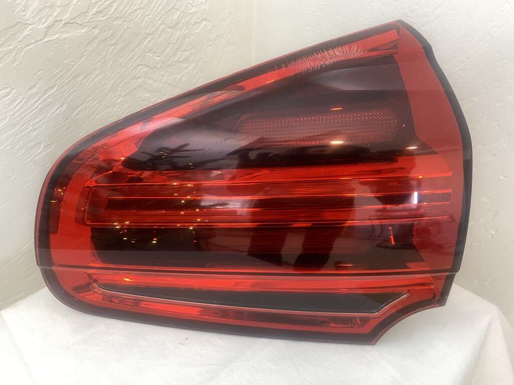Porsche Cayenne S Tail Light