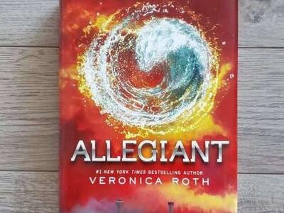 Allegiant by Veronica Roth HC