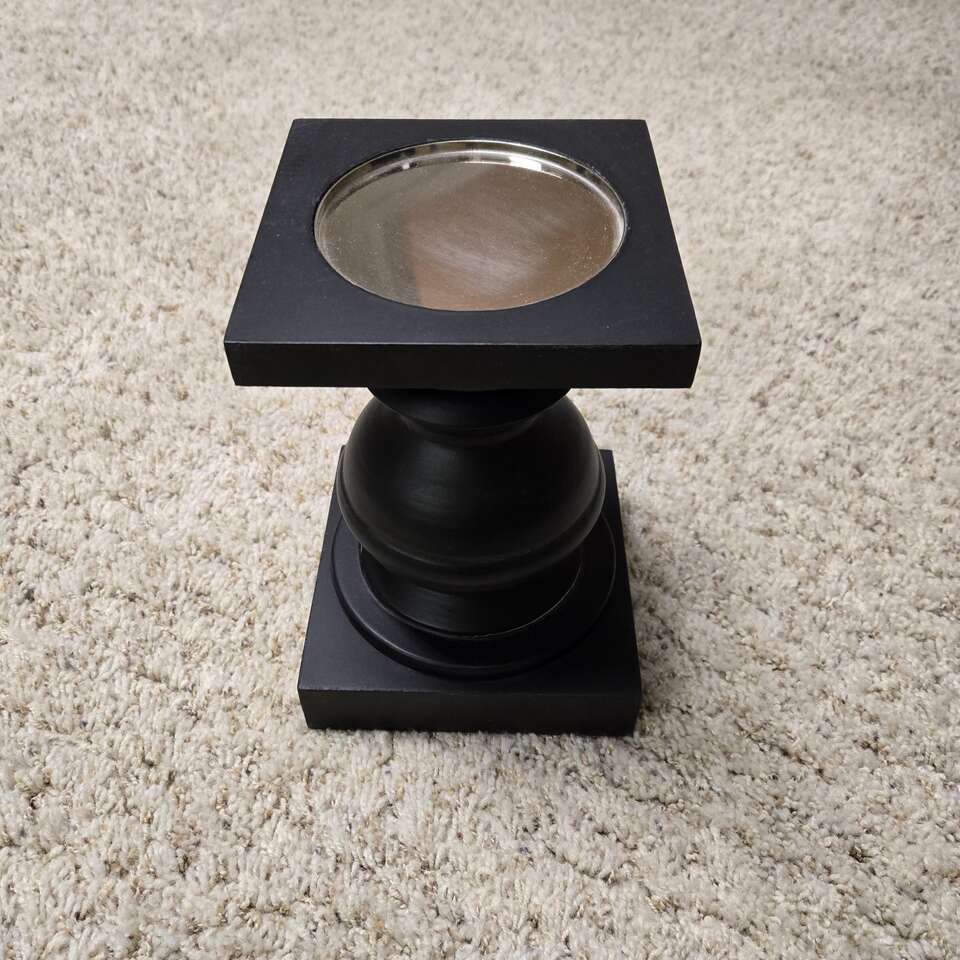 Black candle holder