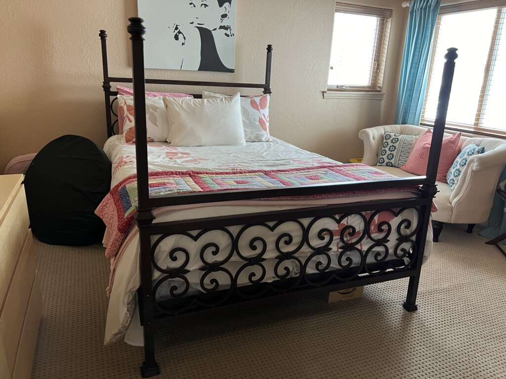 Bed frame, box spring, and spring mat… Furniture