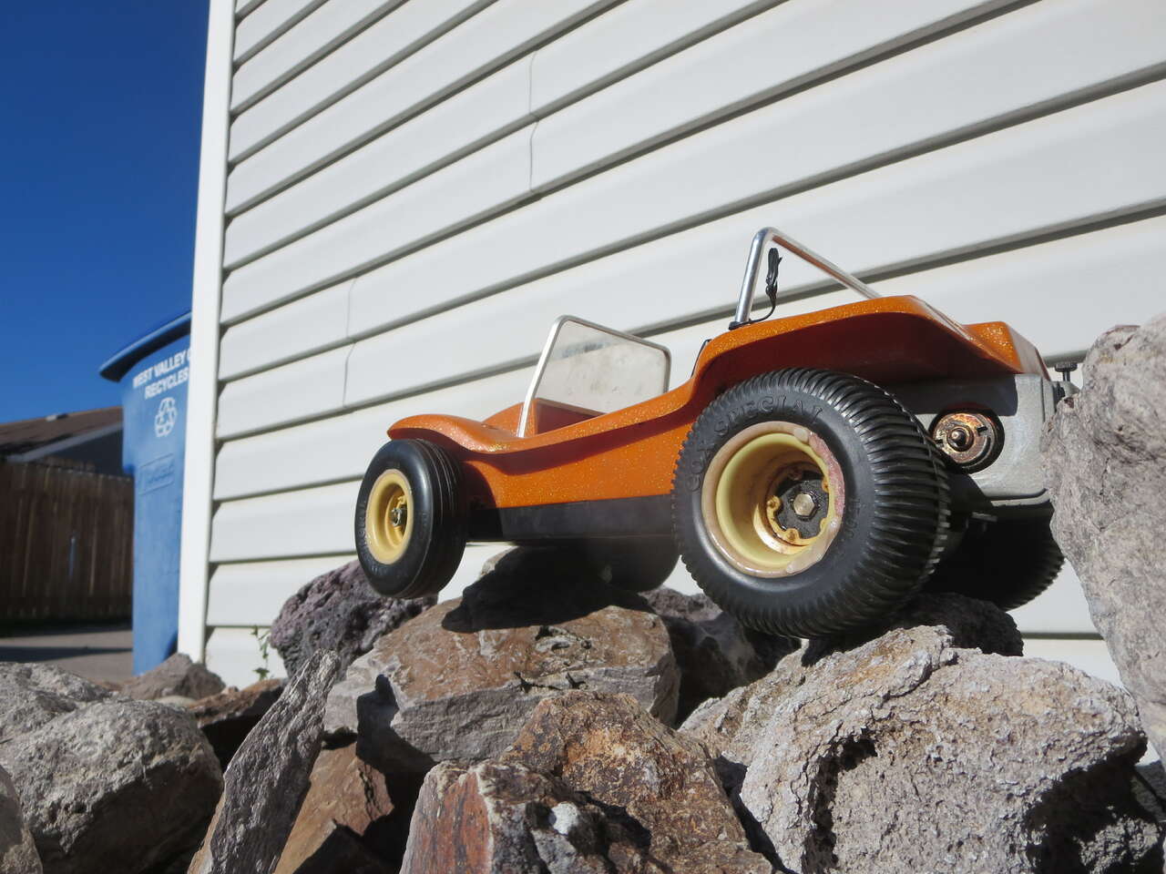 Vtg Orange Metallic Cox Dune Buggy Gas Powered R/C Car .049 Meyers Manx