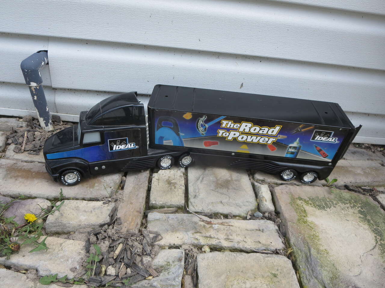 Rare VTG Nylint Ideal Manufacturing Road to Power Semi Truck 1980