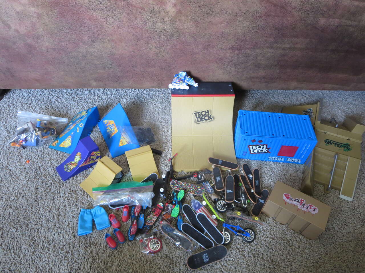 *HUGE LOT* Tech Deck Ramps Lot Skate park pieces skating finger boards