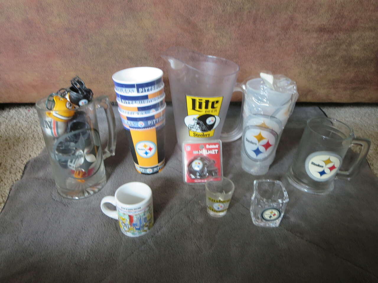 NFL Steelers Lot