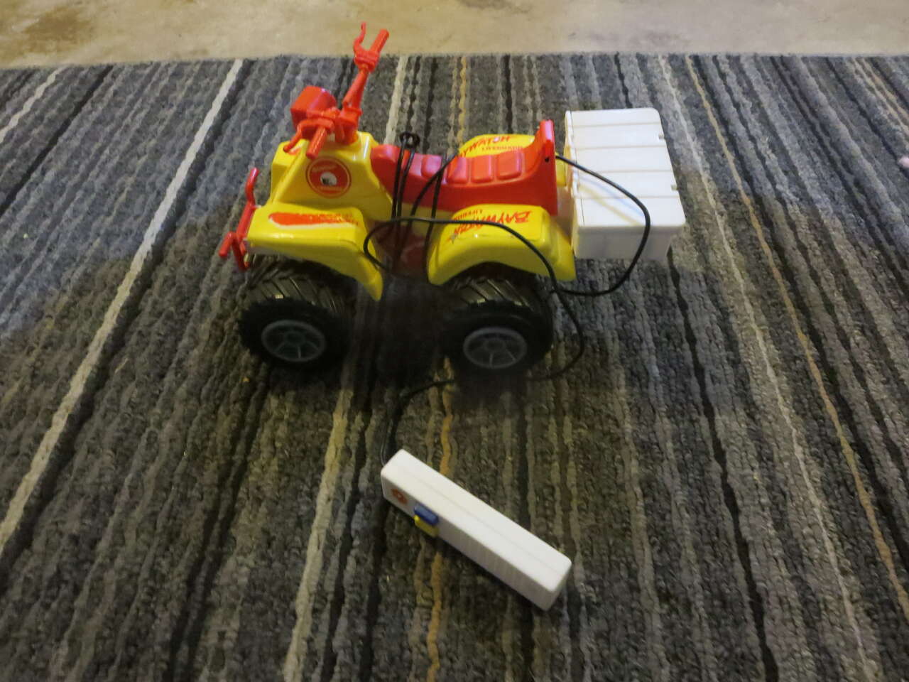 Vintage Mattel Bay Watch Remote Control Rescue Cruiser