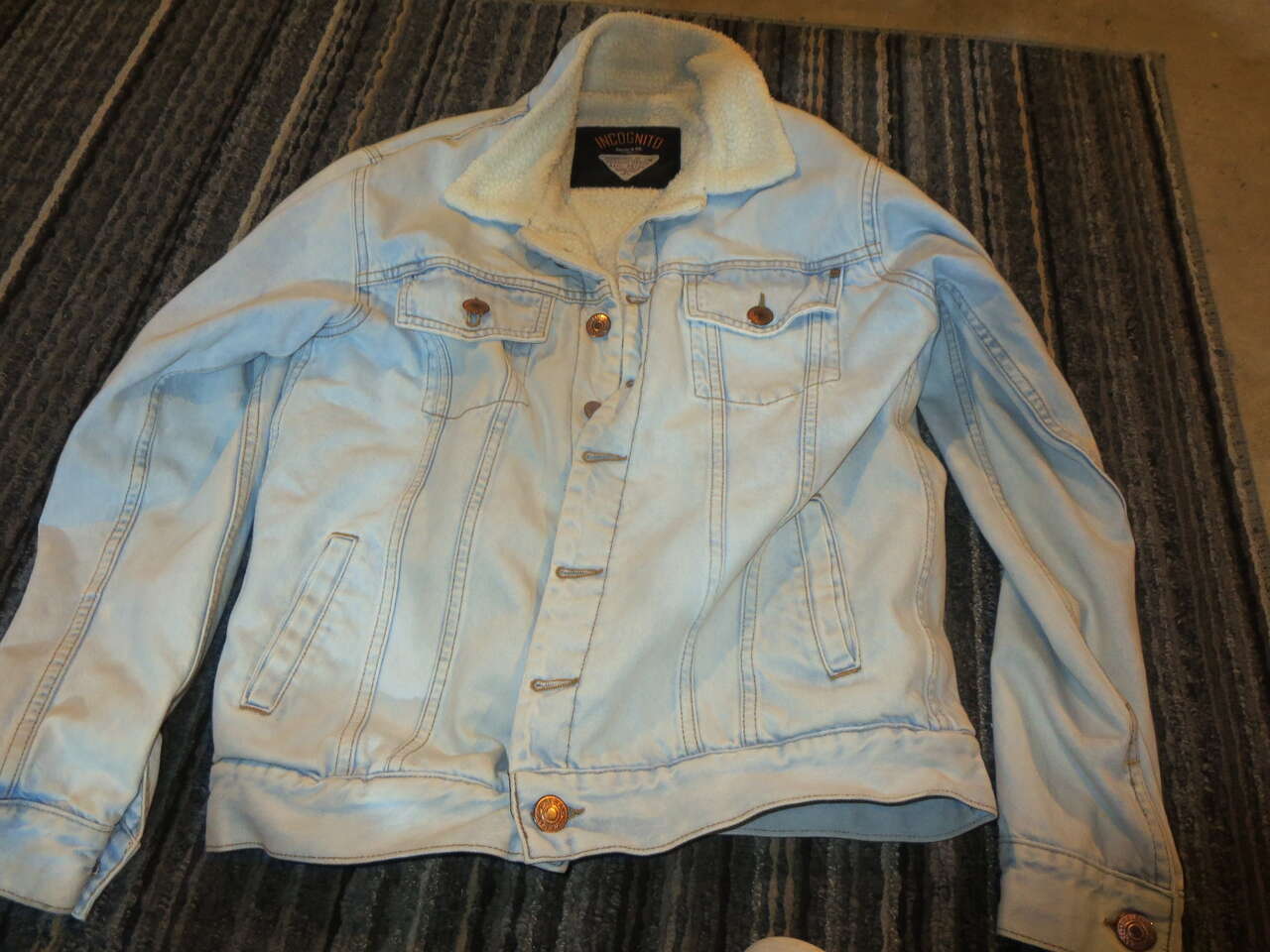 vintage sherpard lined jean jacket incognito size L