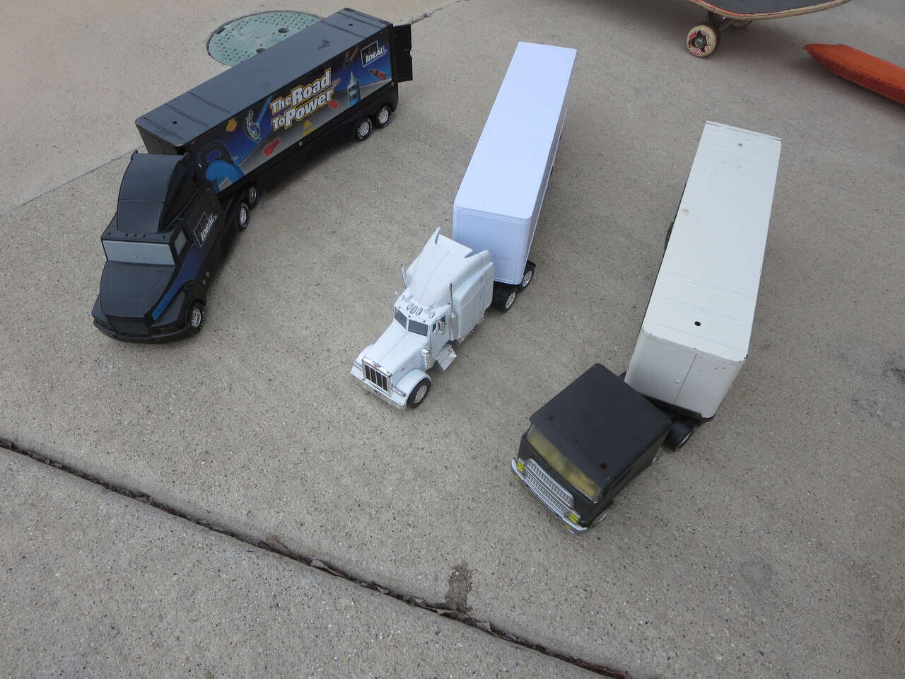 Big diesel Semi trucks tractor  trailers lot of 3