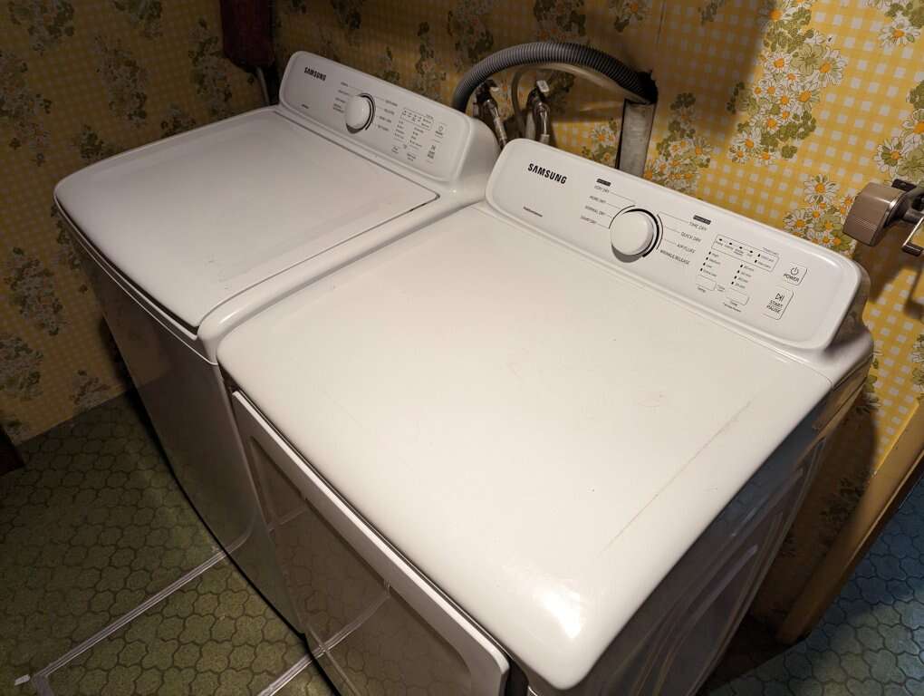 Samsung washer and dryer combo Appliances