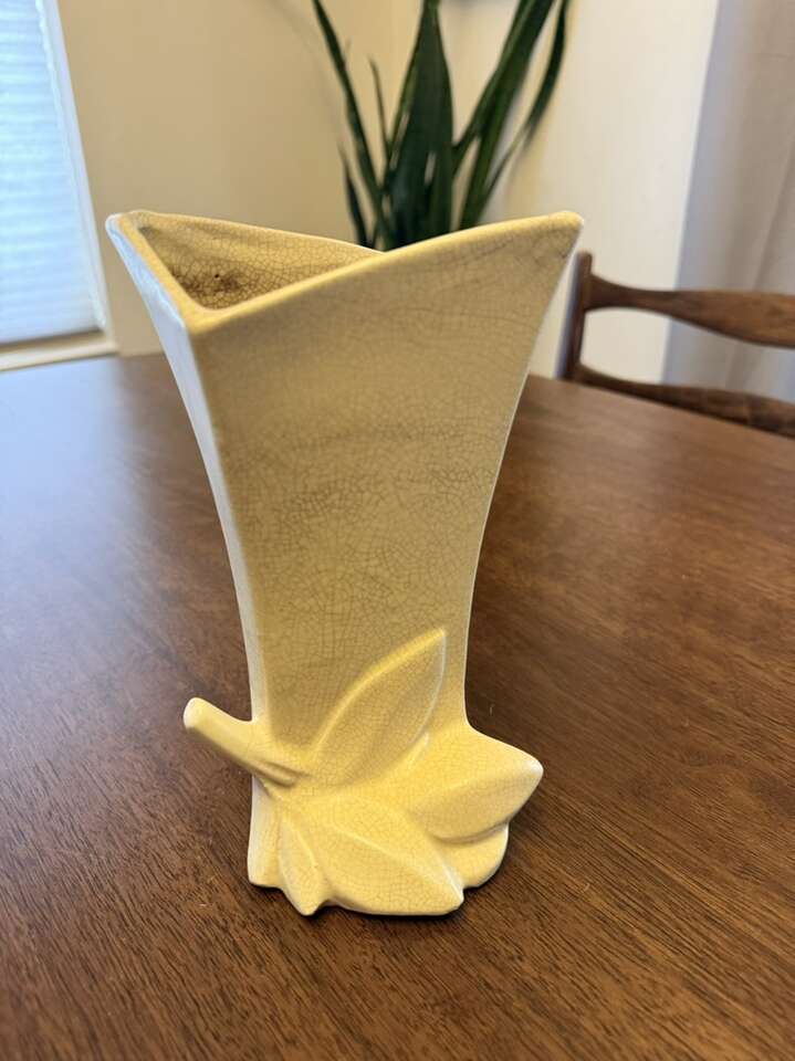 Vintage Nelson Mccoy Vase