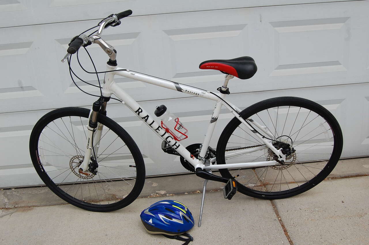 Raleigh Passage Road Bike