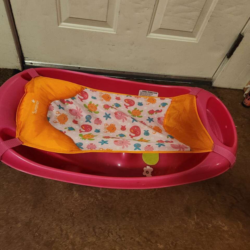 Baby Bath, Pink, Good Condition
