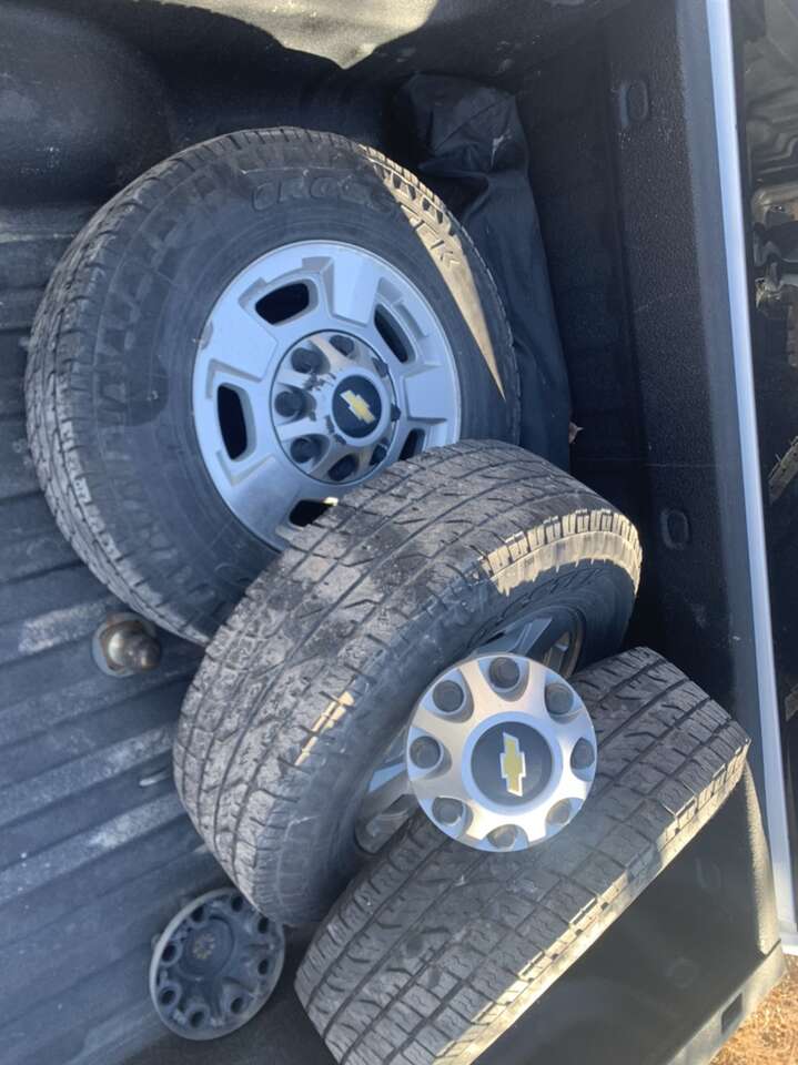 245/75R17 Auto Parts and Accessories