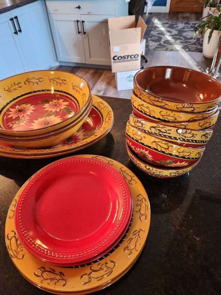 Pier 1 Imports Dinnerware