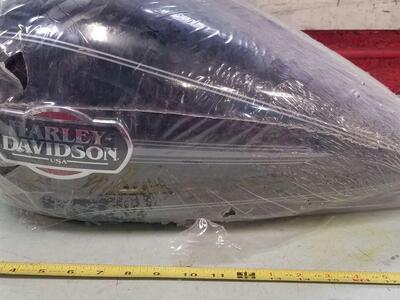 harley davidson touring gas tank.08-23