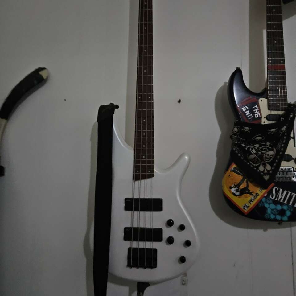 Ibanez bass guitar Musical Instruments