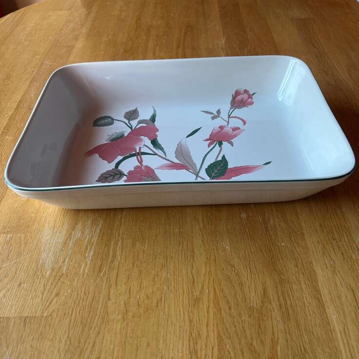 NEW Mikasa Rectangular Bake And Serve Pan