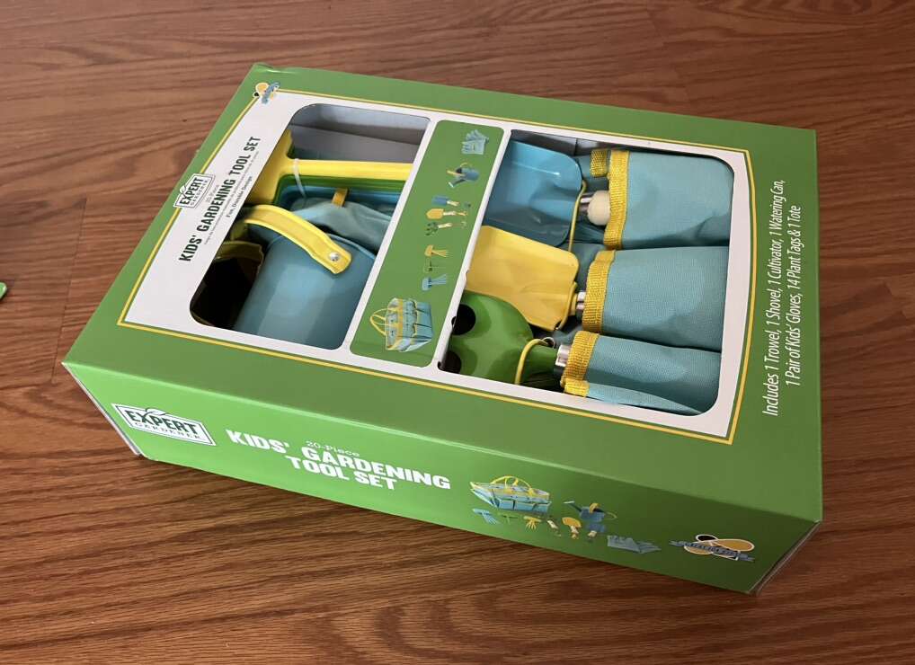 NEW 20 Piece Kids’ Gardening Tool Set.