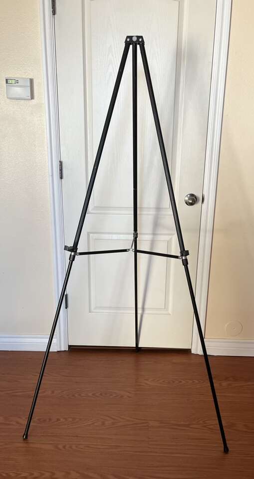 Black Metal Folding Tripod/Display/Stand