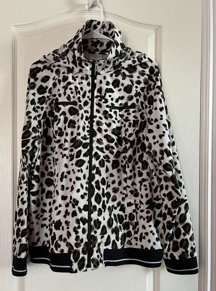 Chico’s Size 2 Animal Print Hooded Jacket