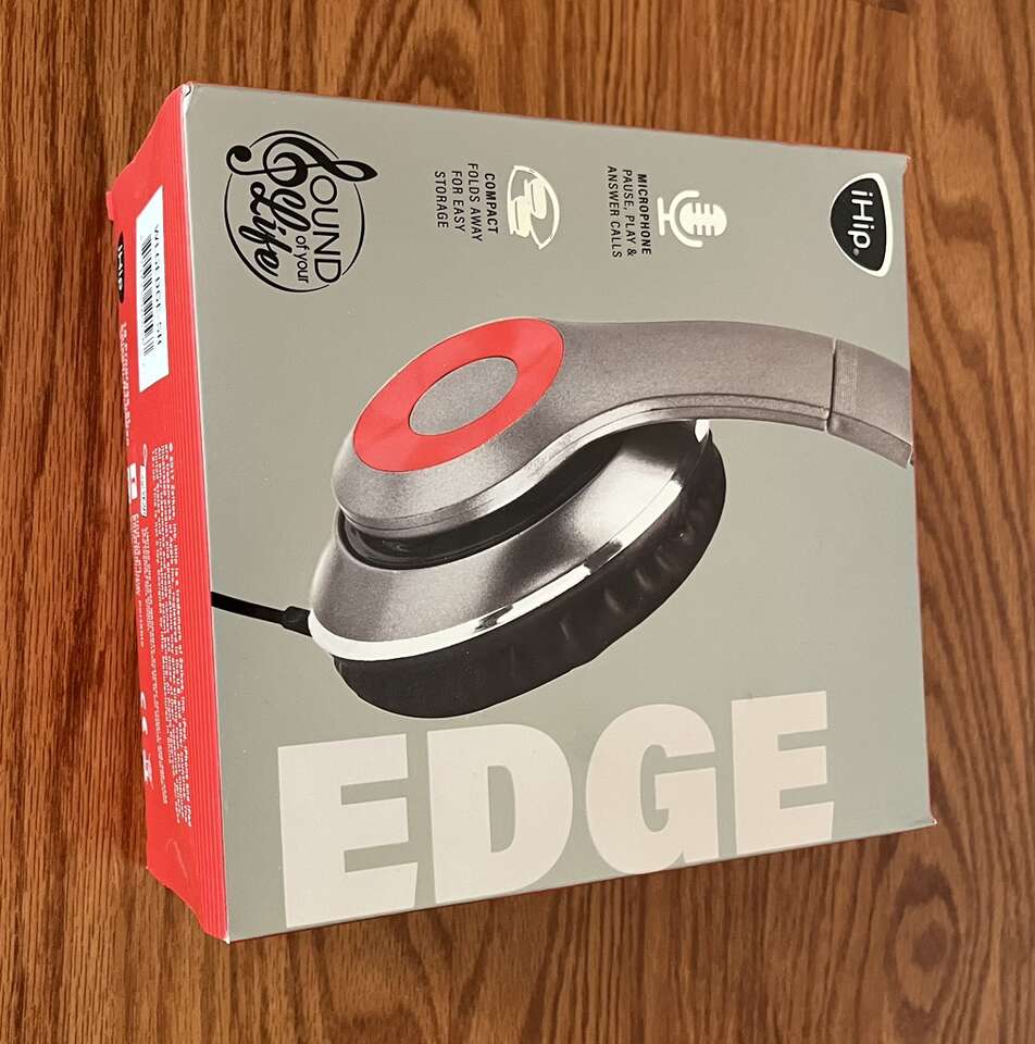 NEW Deep Bass/Noise Isolating Edge Headphone