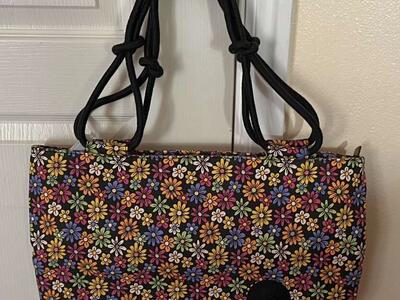 NEW Floral Classic Farmhouse Is My Style Bag