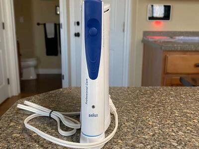 Mint Condition Electric Toothbrush